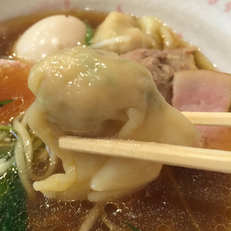 ワンタン麺(チラナイサクラ  御徒町店)