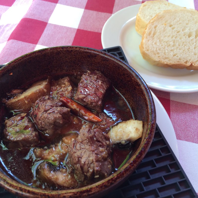 牛ハラミとキノコのアヒージョ(CIRCULO 丸の内)