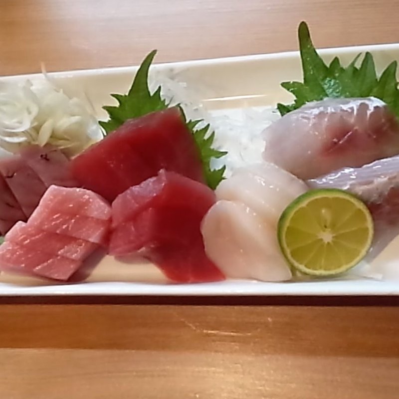 刺身盛り合わせ、3人前(魚食楽 山心)