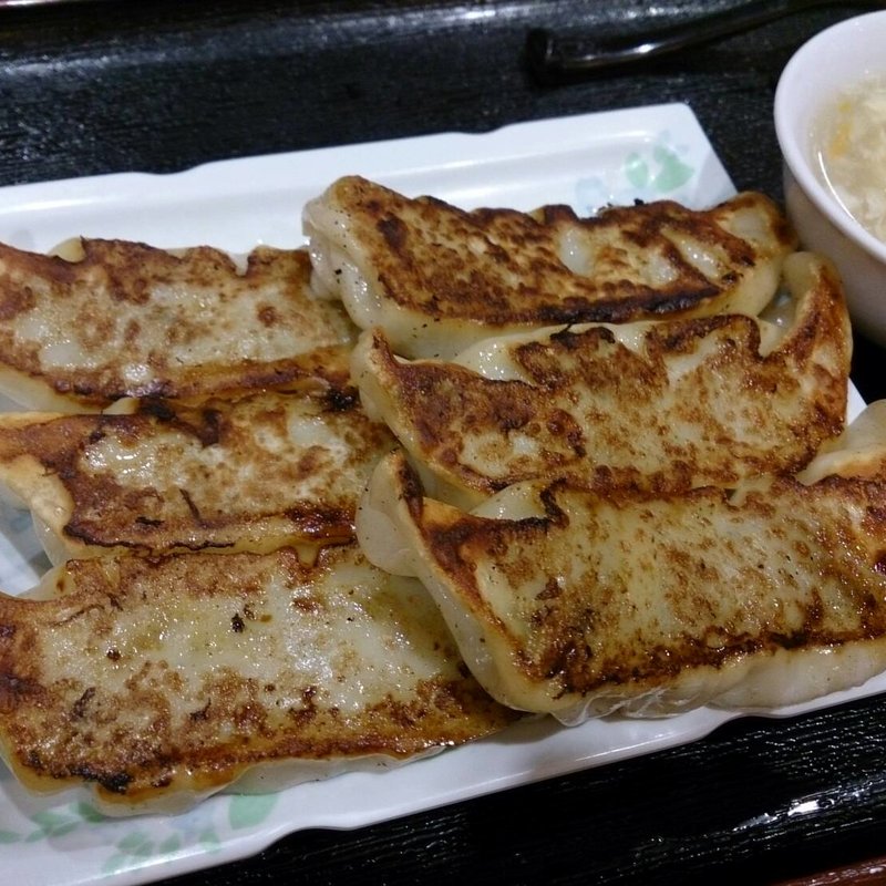 ジャンボ餃子6個(黄金の華)