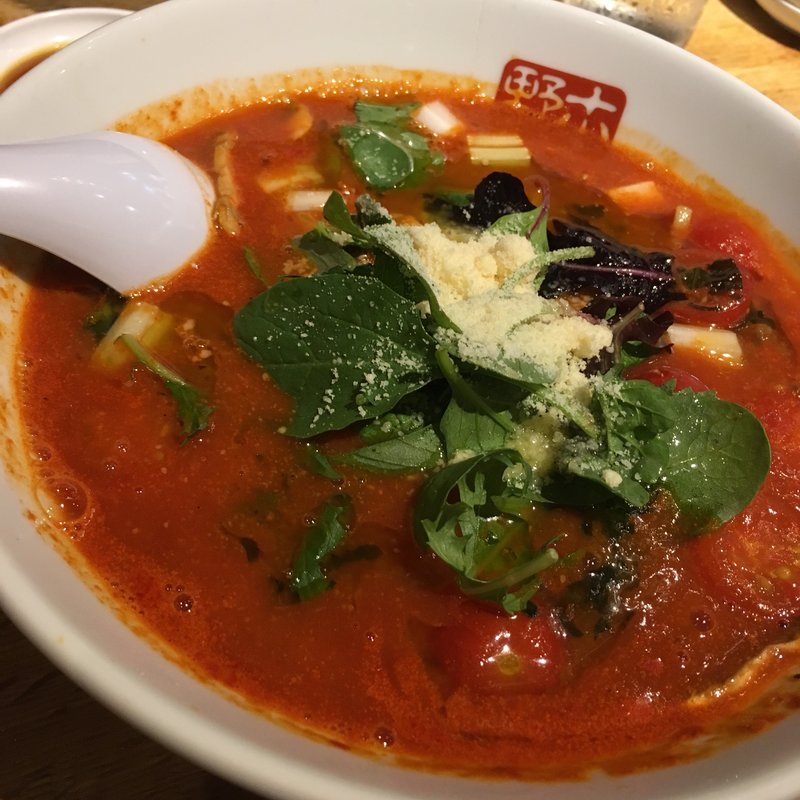 トマトラーメン(野方ホープ 原宿店)