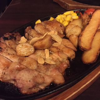 マテ茶鶏にんにくステーキ(甘太郎 阪急梅田店 （あまたろう）)