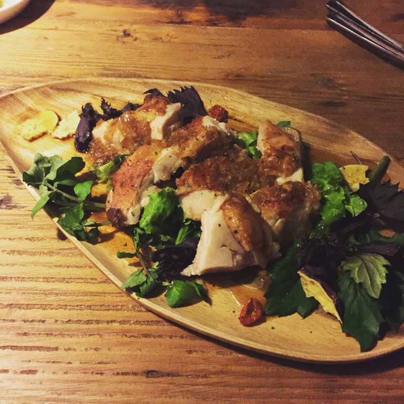 国産地鶏のロースト 淡路たまねぎソース(RED BRICK 1898)