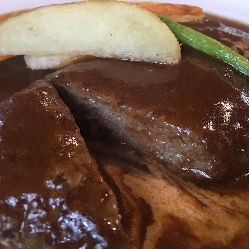 ハンバーグ(三匹の猫 （サンビキノネコ）)