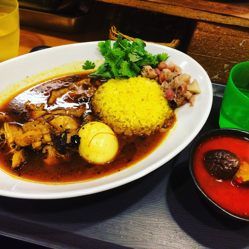 いつもとちゃうちゃうカレー(カレーと立ち呑み ベジン)