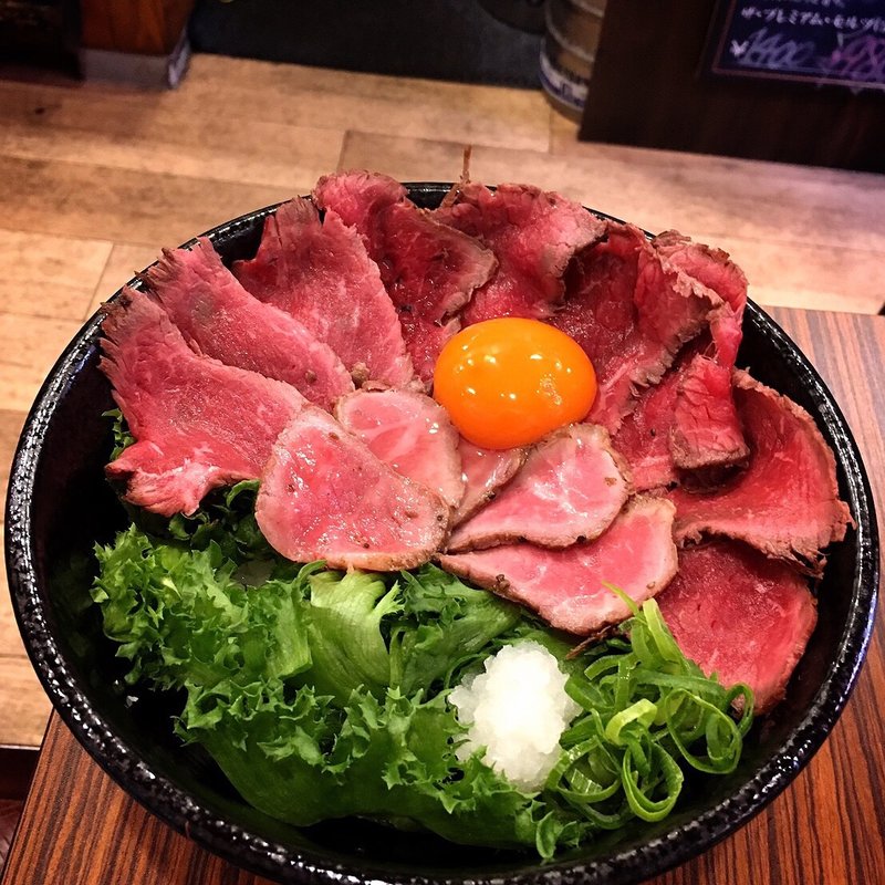ローストビーフ丼(大)(肉タレ屋 なんばBAL店)
