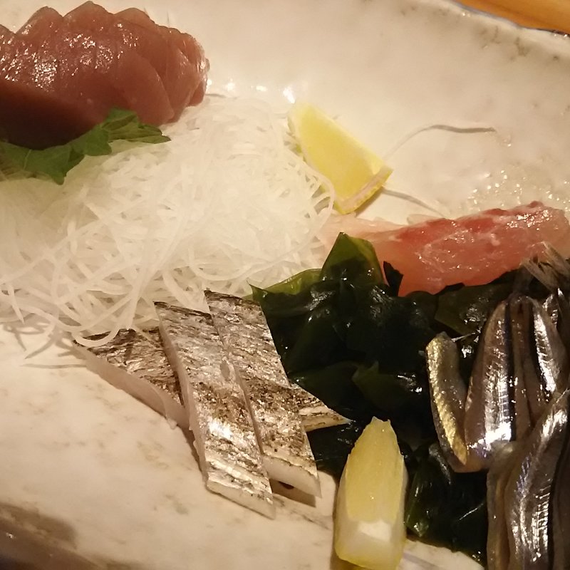 築地鮮魚の三種盛り合わせ(人形町 SUSULU)