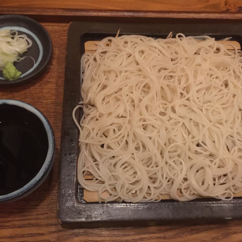 蕎麦 発芽玄米切り(くら嶋)