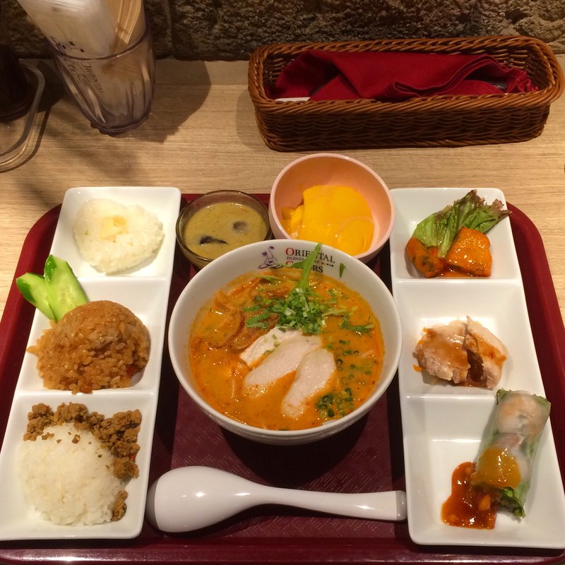 大人のお子様ランチ(オリエンタルカラーズ ルミネエスト 新宿店)