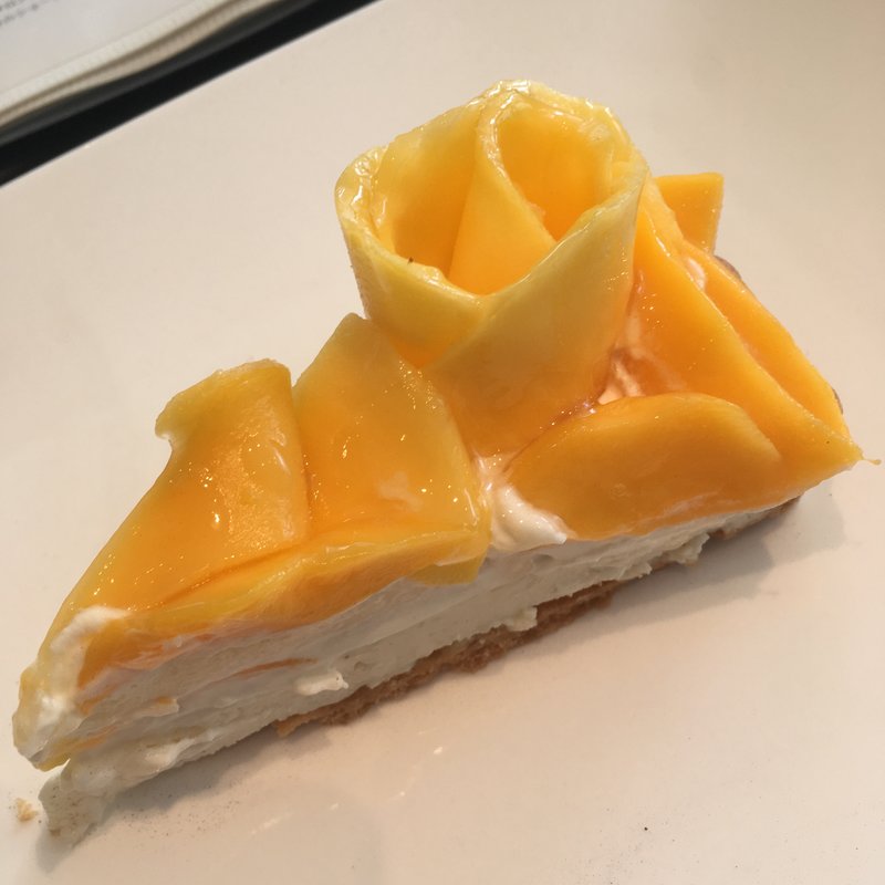 マンゴーローズのタルト(カフェコムサ 京阪シティモール店)