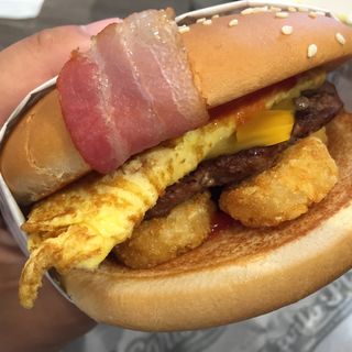 ウエスタンベーコンチーズシックバーガー(カールスジュニア秋葉原中央通りレストラン)