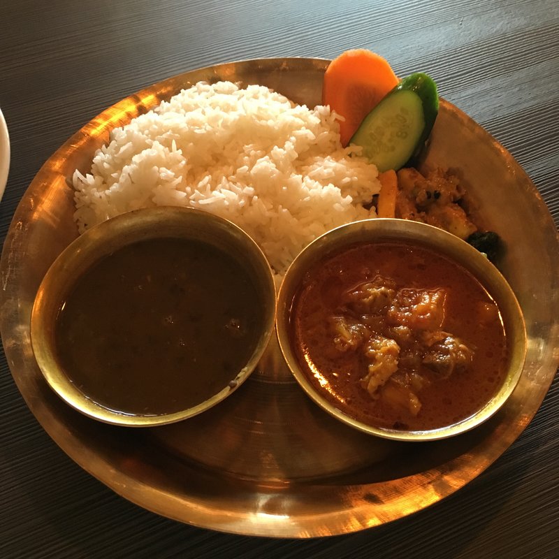 チキンダルバートセット(アーガン)