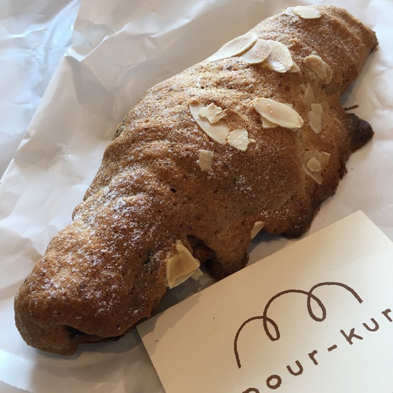 クロワッサン・オ・ザマンド(プルクル)