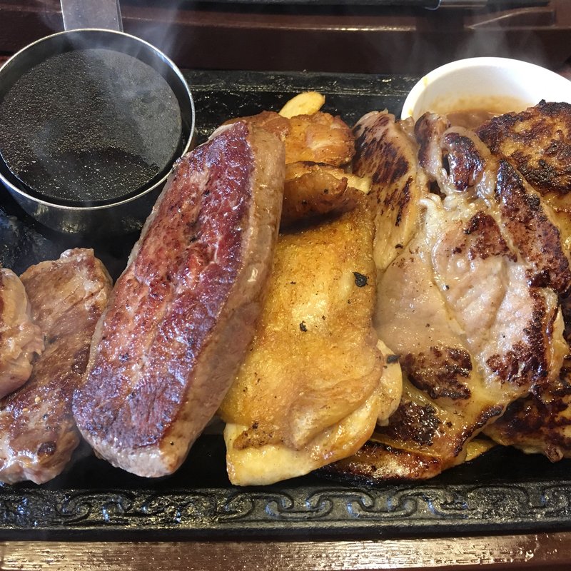 MEGA5(ステーキガスト 伊丹堀池店)