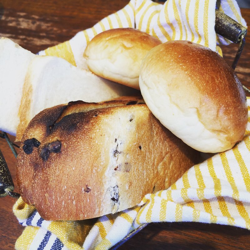 パン盛り合わせ(GRILL&DINING用賀倶楽部)