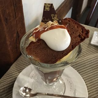 キャラメルパフェ(エクチュア からほり「蔵」本店)