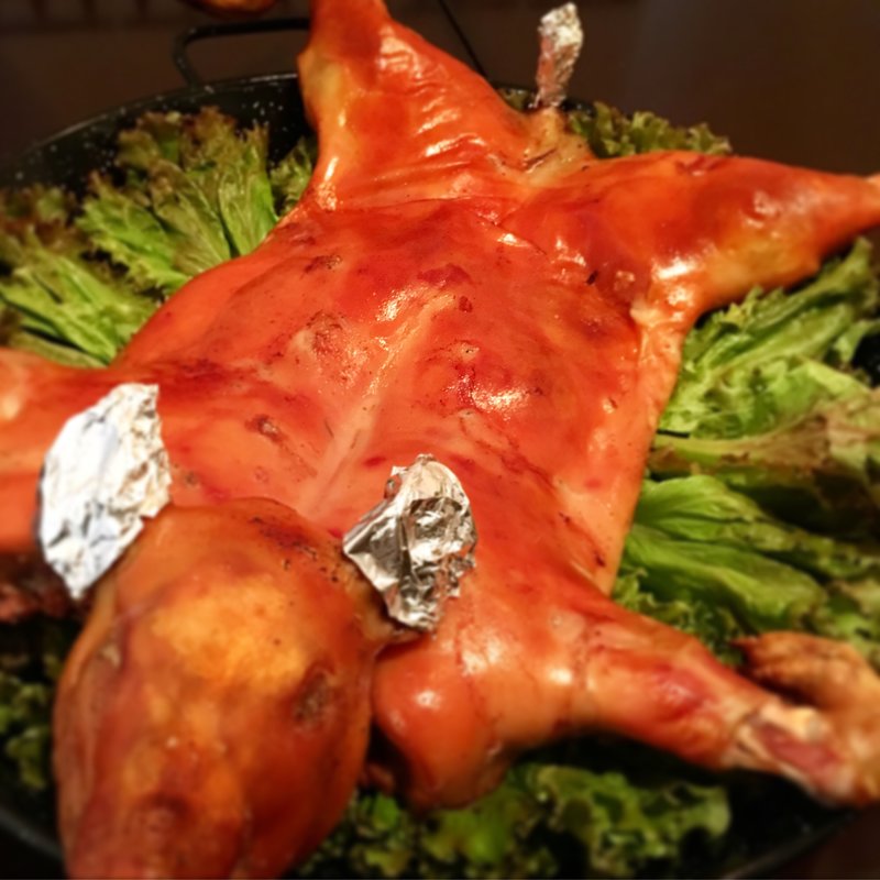 仔豚の丸焼き(エル・ボガバンテ346 （EL BOGAVANTE 346）)