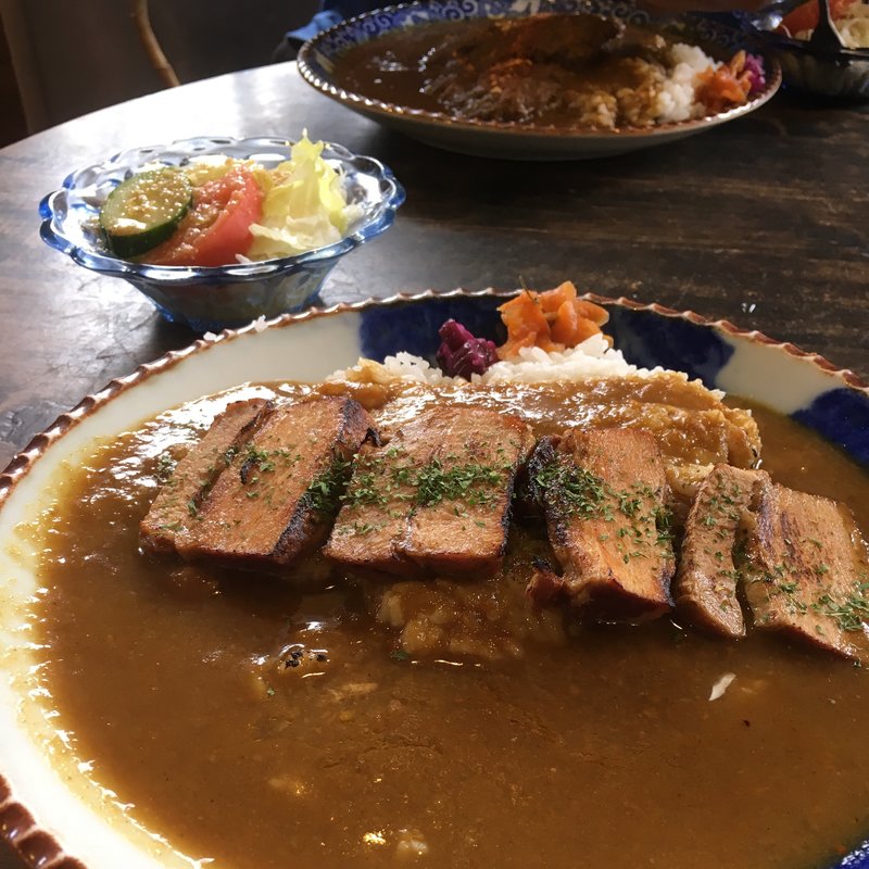 炙りチャーシューカレー(珊瑚礁 （さんごしょう）)