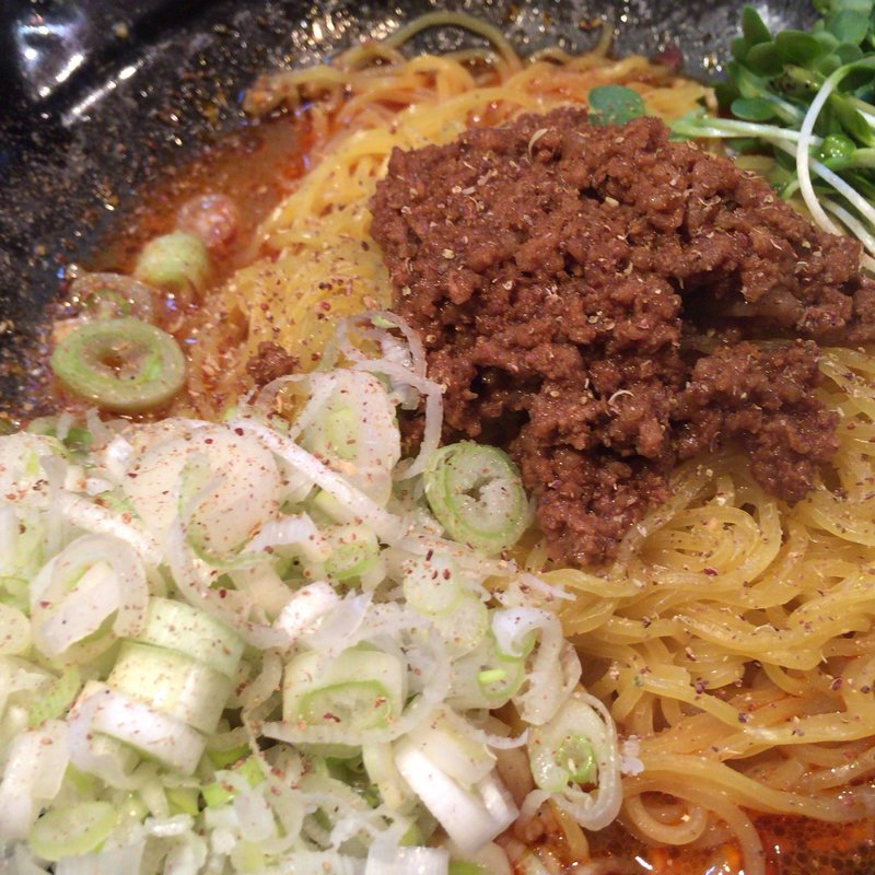 汁なし担々麺(豚の群 )