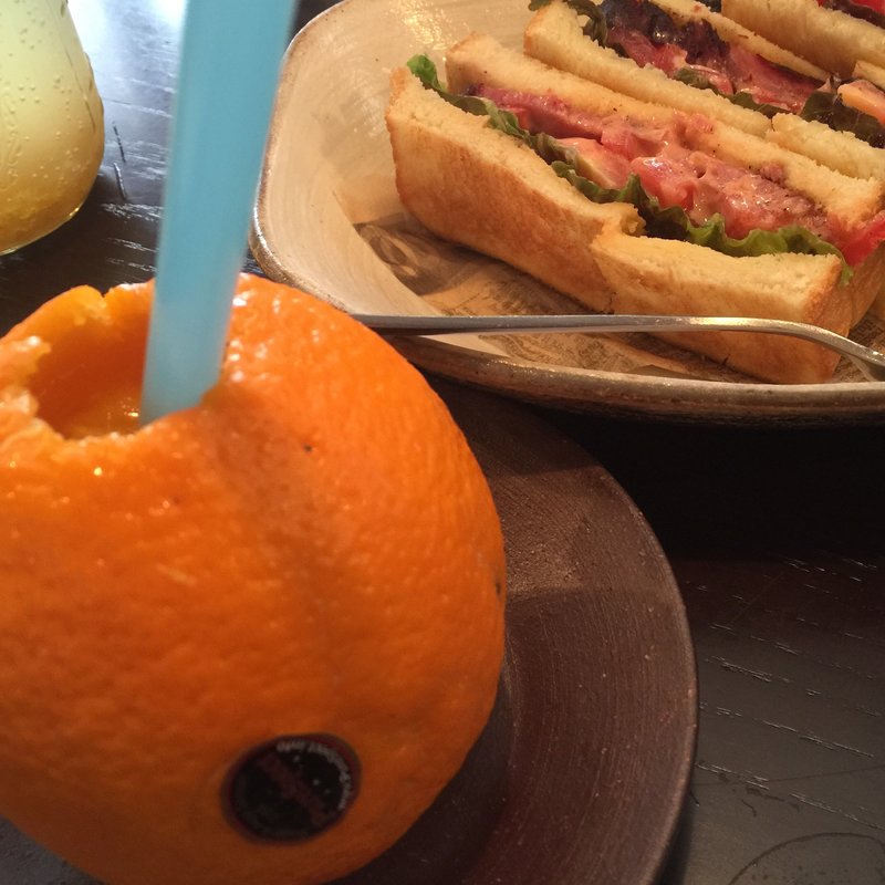 まるごと生オレンジジュース lce(ガルル珈琲)