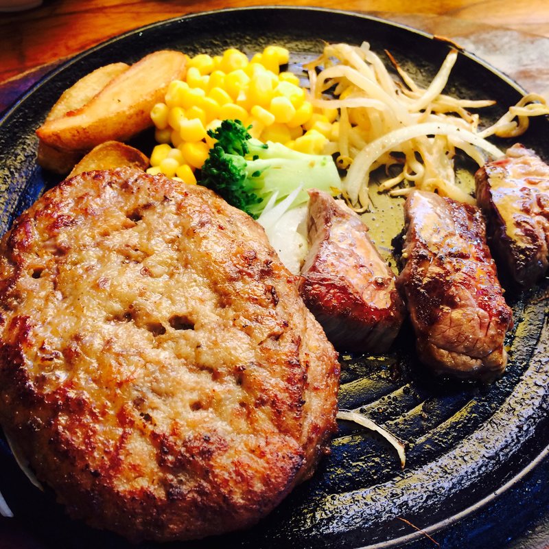 手ごねハンバーグ＆カットステーキ(レッフェル )