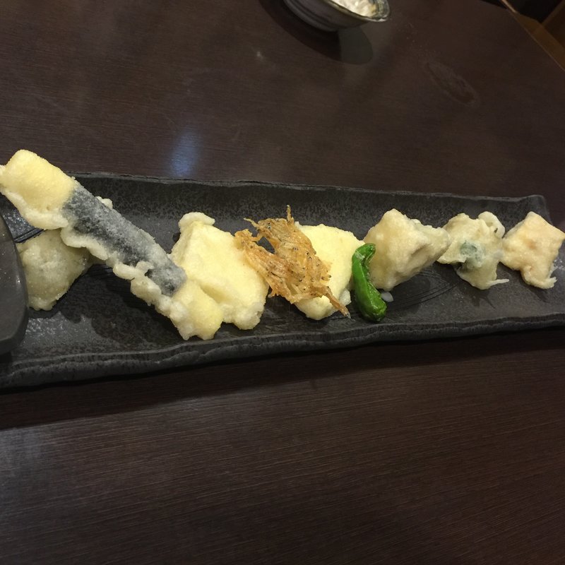 チーズの天麩羅(あつた蓬莱軒 本店)