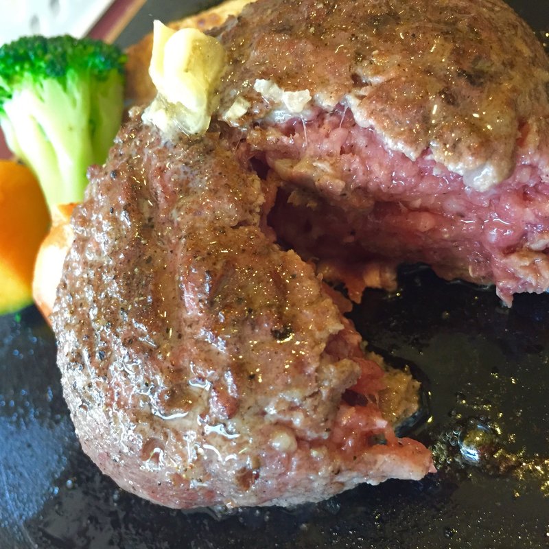 炭焼き溶岩ハンバーグ(佐賀牛)(炭焼き溶岩ハンバーグ　牛匠 )