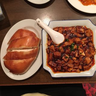 麻婆豆腐(上海小吃 （シャンハイシャオツー）)