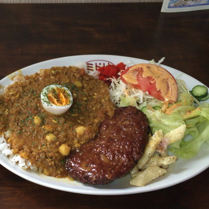 ハンバーグカレー(ミドリ食堂)