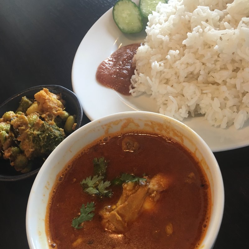 B.set(ネパｰル居酒屋モモ大久保店)