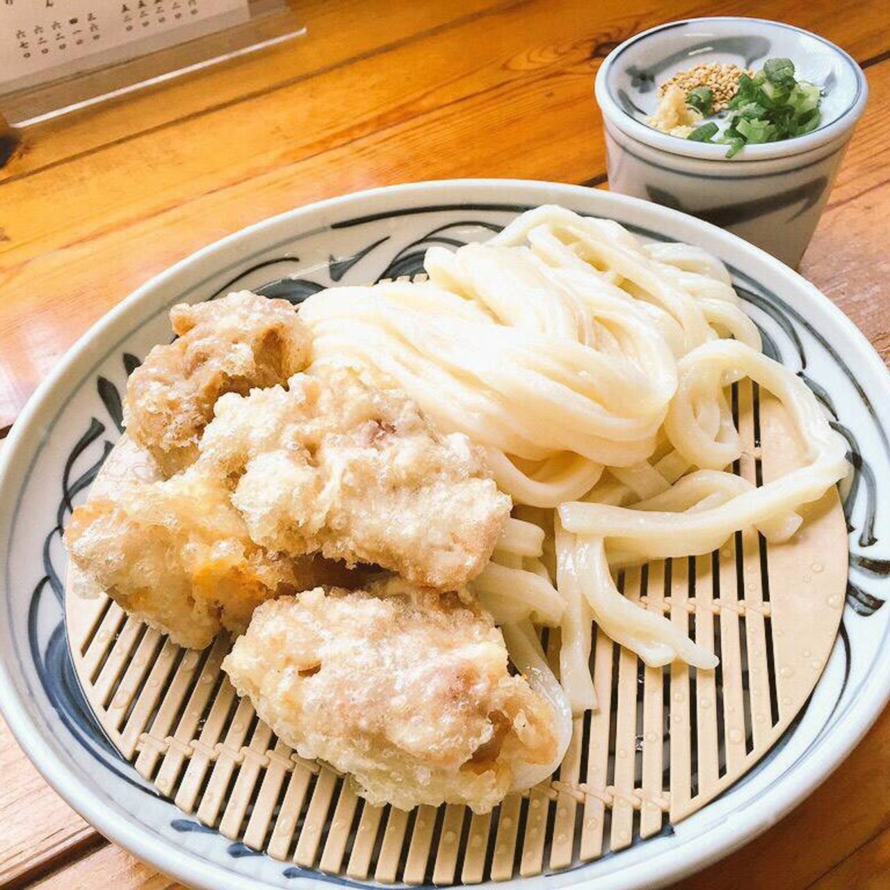 香川県高松築港で大人気のうどんを楽しむ Sarah サラ 料理メニューから探せるグルメサイト