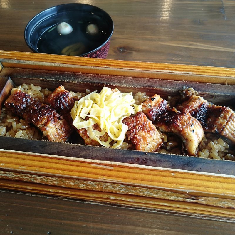 うなぎせいろ蒸し  松(山椒の木)