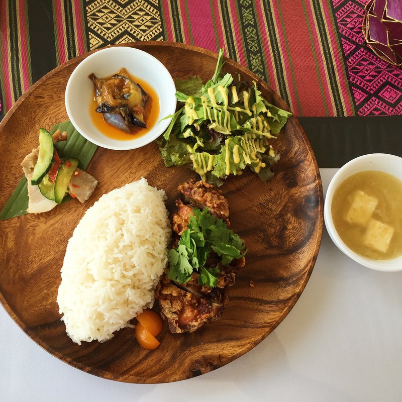 タイプレート(カオ・チェー )