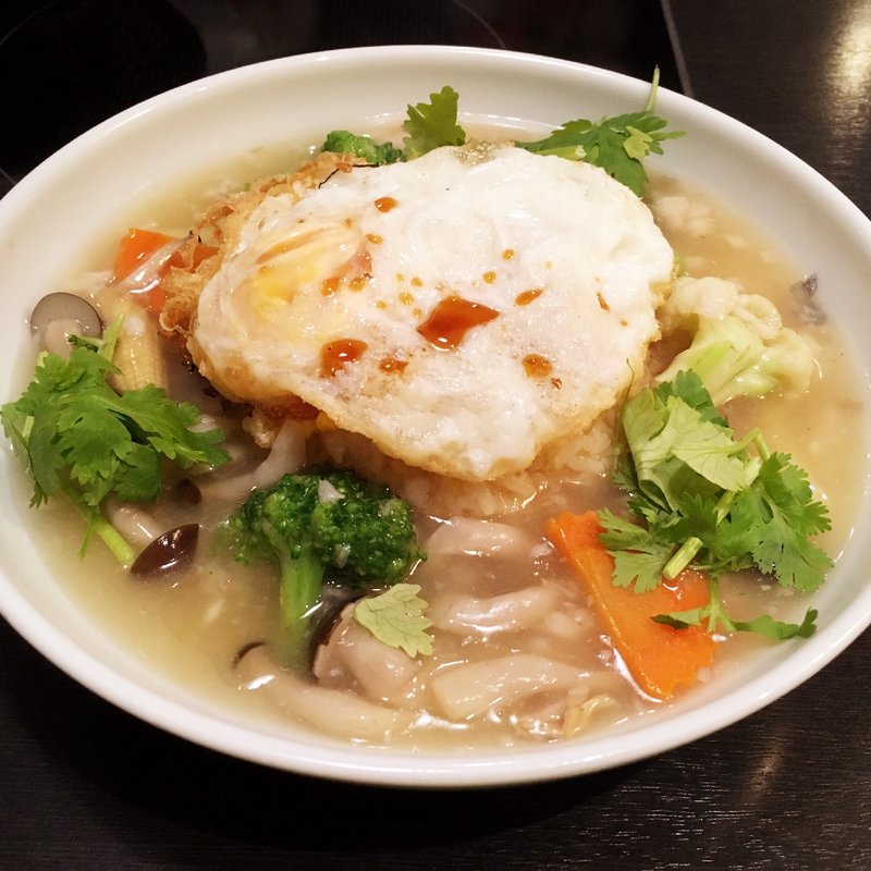 白身魚とキノコのあんかけチャーハン(コカレストラン博多シティ)