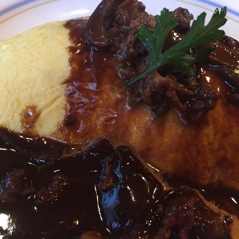 フワフワでみぐら亭オムライス(洋風居酒屋 でみぐら亭)