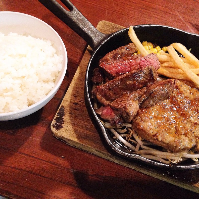 ハンバーグ＆ビーフステーキセット(ラブ ワイン 堺筋本町店 （luv wine）)