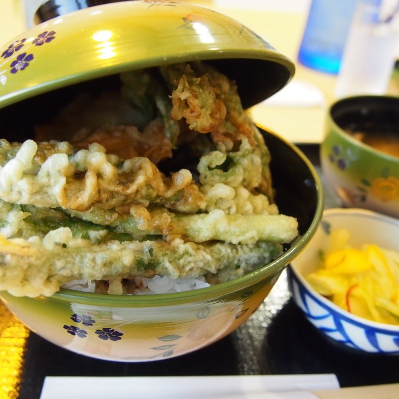 アスパラ丼(花の駅・片品  花咲の湯)