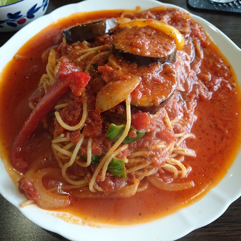 ナスとベーコンのトマトソース(LaLa coffee （ララ カフェ）)