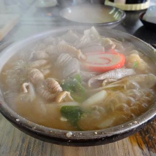 もつ煮込みうどん(糸庄 本店)