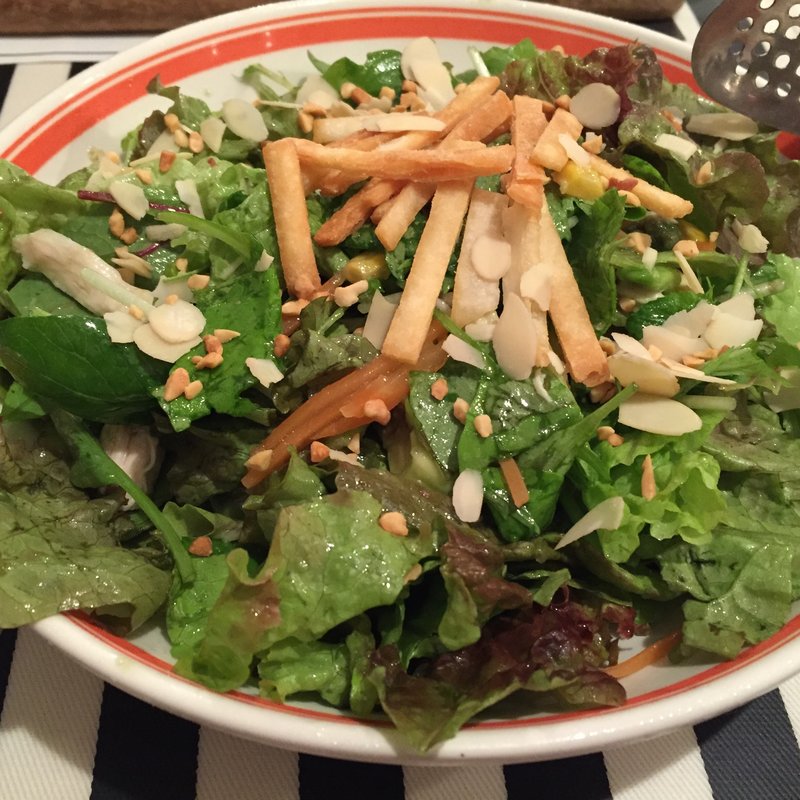 スーパーサラダ(ゴッチーズビーフ テレビ塔前 （Gottie's BEEF）)