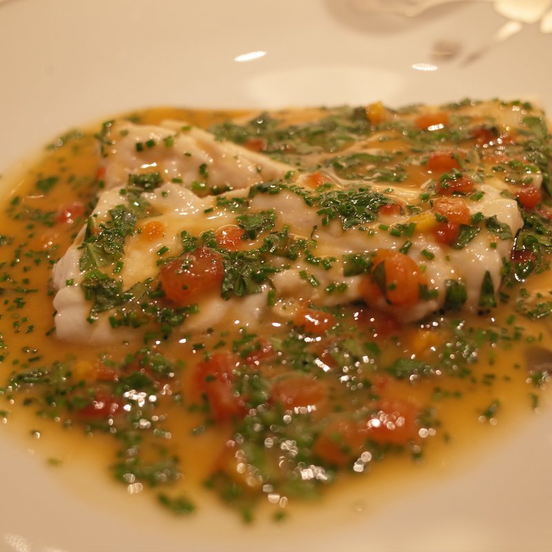 真鯛のバジリコソース(マノワール・ディノ )