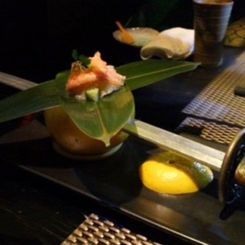 刀(ニンジャ アカサカ （NINJA AKASAKA）)