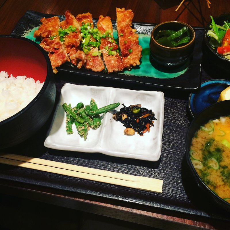 若鶏の竜田揚げ御膳(串揚げ 文)