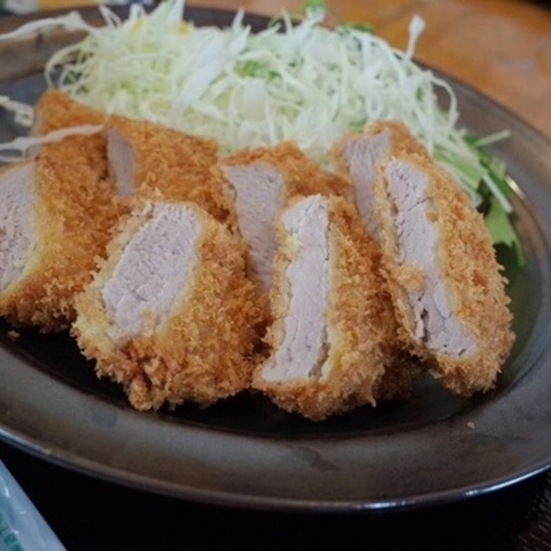 島豚とんかつ(豚豚亭 （トントンテイ）)
