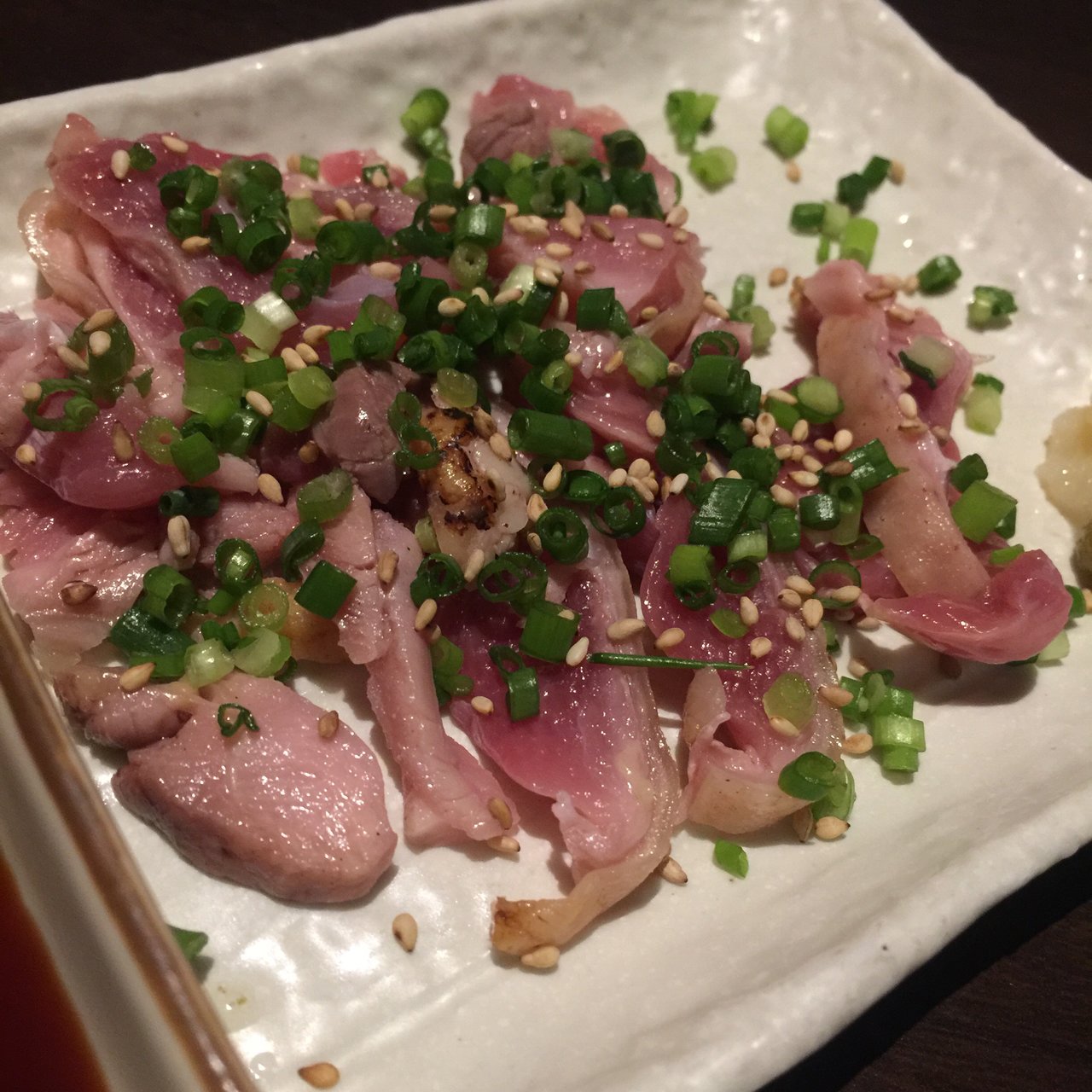 地鶏ももたたき 日比谷鳥こまち の口コミ一覧 おいしい一皿が集まるグルメコミュニティサービス Sarah