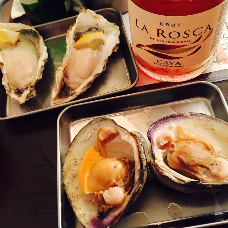 白ハマグリと生牡蠣北海道産(漢方和牛とかき小屋 四喜)