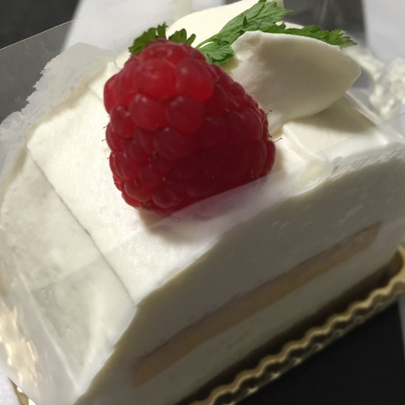 レアチーズケーキ(CADOT)