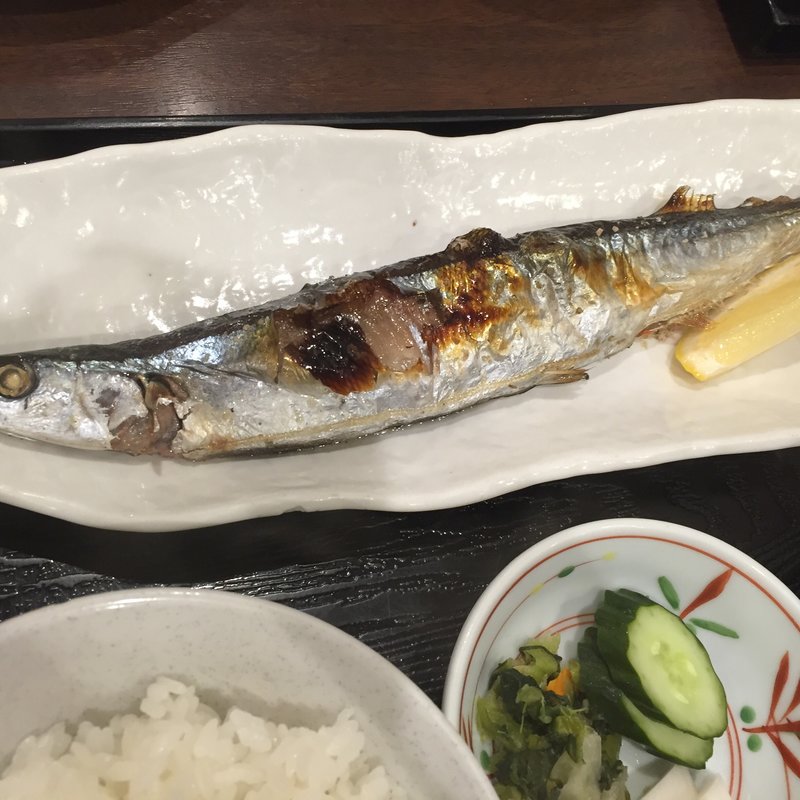 さんまの塩焼き定食(巣鴨ときわ食堂 駒込店)