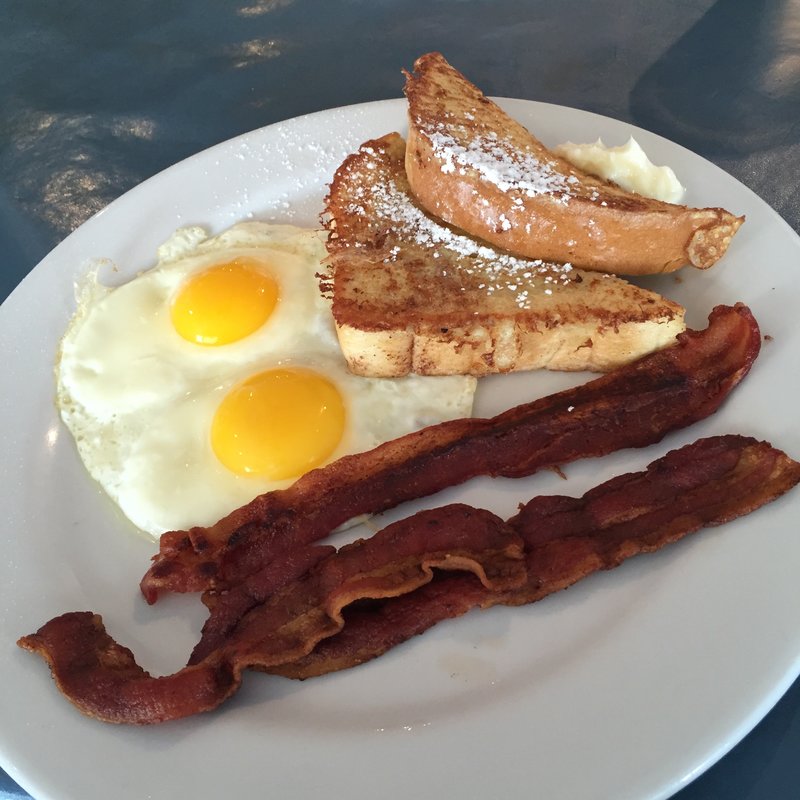 サンライズスペシャルフレンチトースト(Moke's Bread and Breakfast)