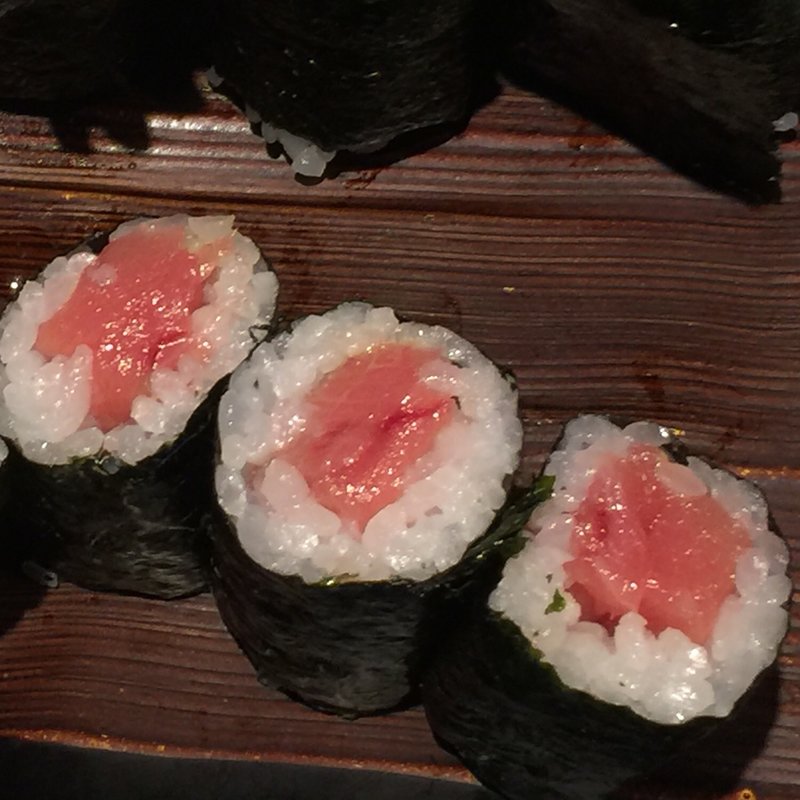 本マグロとろ鉄火巻(にぎり長次郎 宝ヶ池店 )